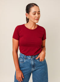 T-shirt Feminina Algodão com Elastano Nina - Vinho