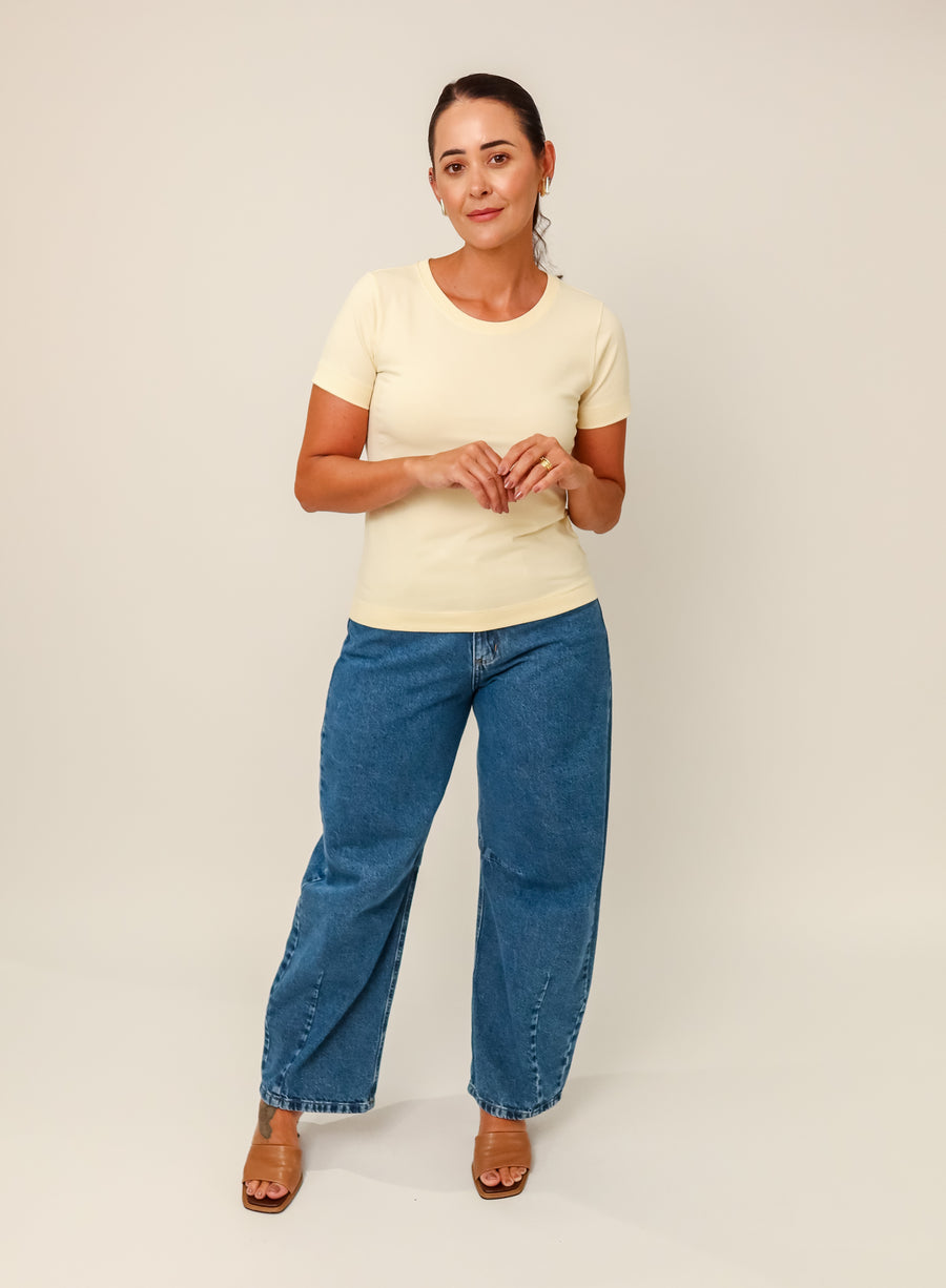 T-shirt Feminina Algodão com Elastano Nina - Bege Manteiga