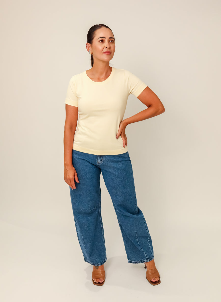T-shirt Feminina Algodão com Elastano Nina - Bege Manteiga