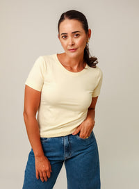 T-shirt Feminina Algodão com Elastano Nina - Bege Manteiga