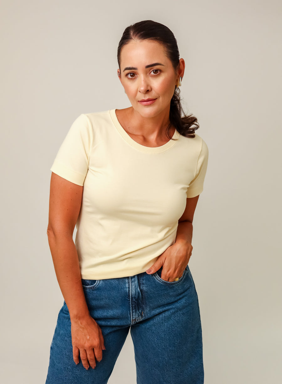 T-shirt Feminina Algodão com Elastano Nina - Bege Manteiga