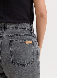 Calça Jeans Preta Reta Lily