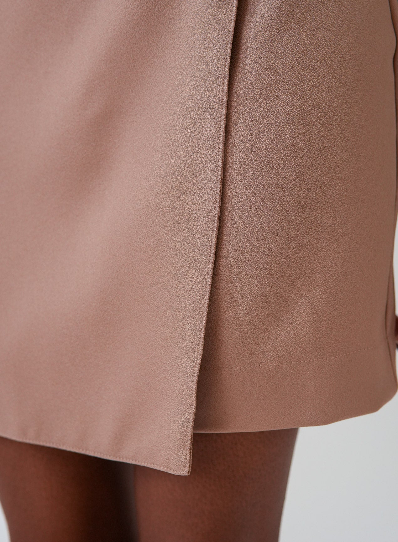 Short Saia Caramelo Lia