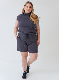 Short Cinza Escuro Oli