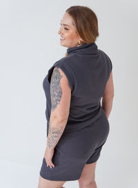 Short Cinza Escuro Oli