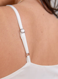 Regata Off White Mirela