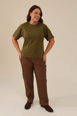 Camiseta Detalhe Franzido na Cintura Verde Militar Daniela