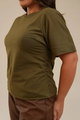 Camiseta Detalhe Franzido na Cintura Verde Militar Daniela
