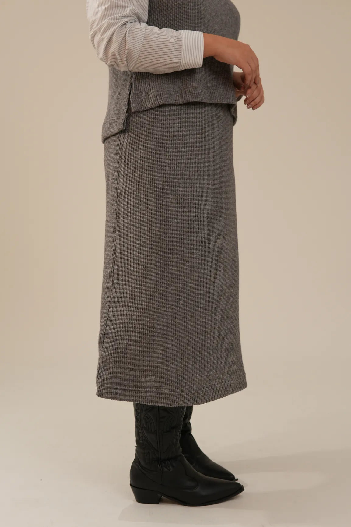 Saia Midi Tricot Cinza Vic