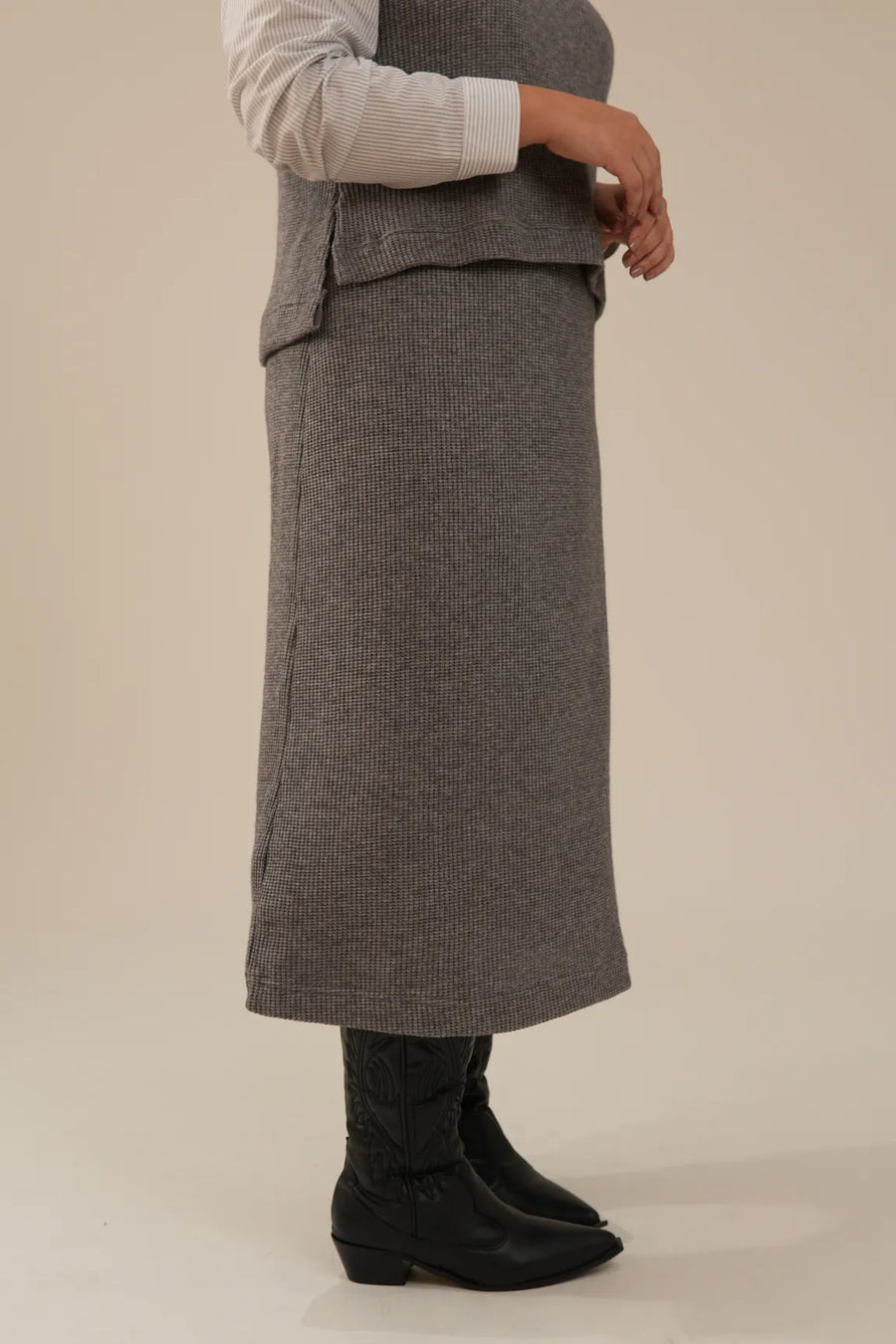 Saia Midi Tricot Cinza Vic