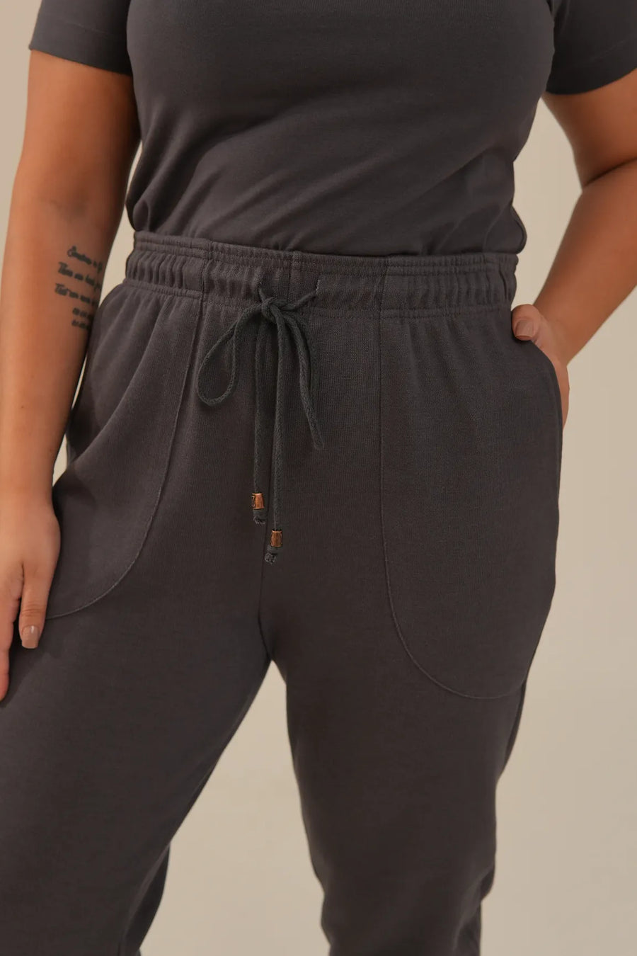 Calça Feminina Tricot Cinza Chumbo Luísa