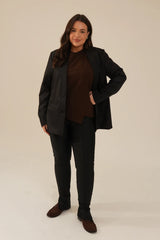 T-shirt Assimétrica Oversized Marrom Rachel