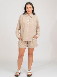 Short Alfaiataria Bege Laila
