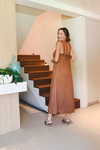 Vestido Jade Longo Fluido Dourado