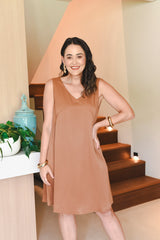 Vestido Chiara Curto com Recortes Dourado
