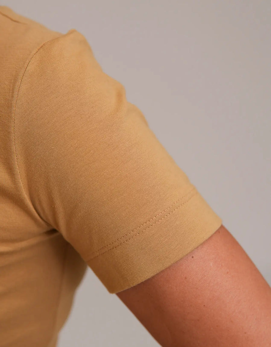 T-shirt Feminina Algodão com Elastano Nina - Caramelo
