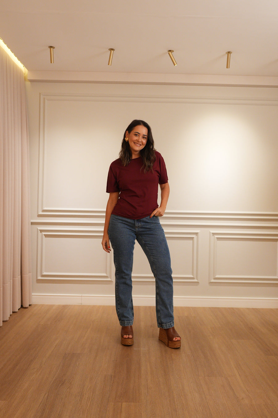 Camiseta Algodão Detalhe Franzido Vinho Daniela