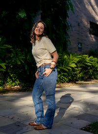 T-shirt com Amarração Mia Bege Manteiga