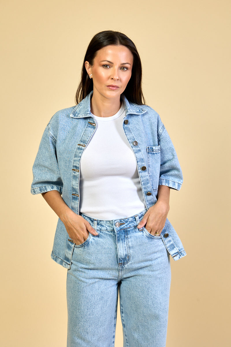 Camisa Jeans Claro Feminina Manga Curta Camille