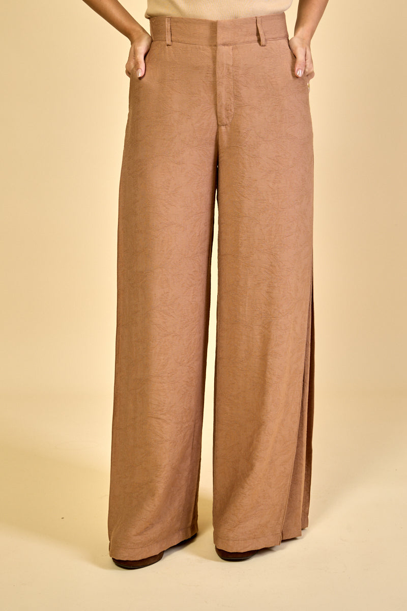 Calça Pantalona em Jacquard Feminina Marine - Caramelo Claro