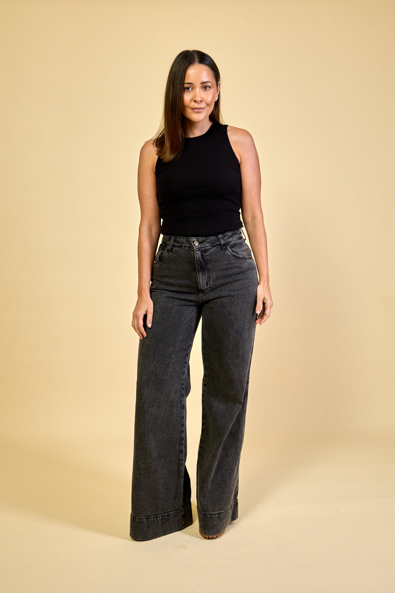 Calça Jeans Preta Pantalona Feminina Camille