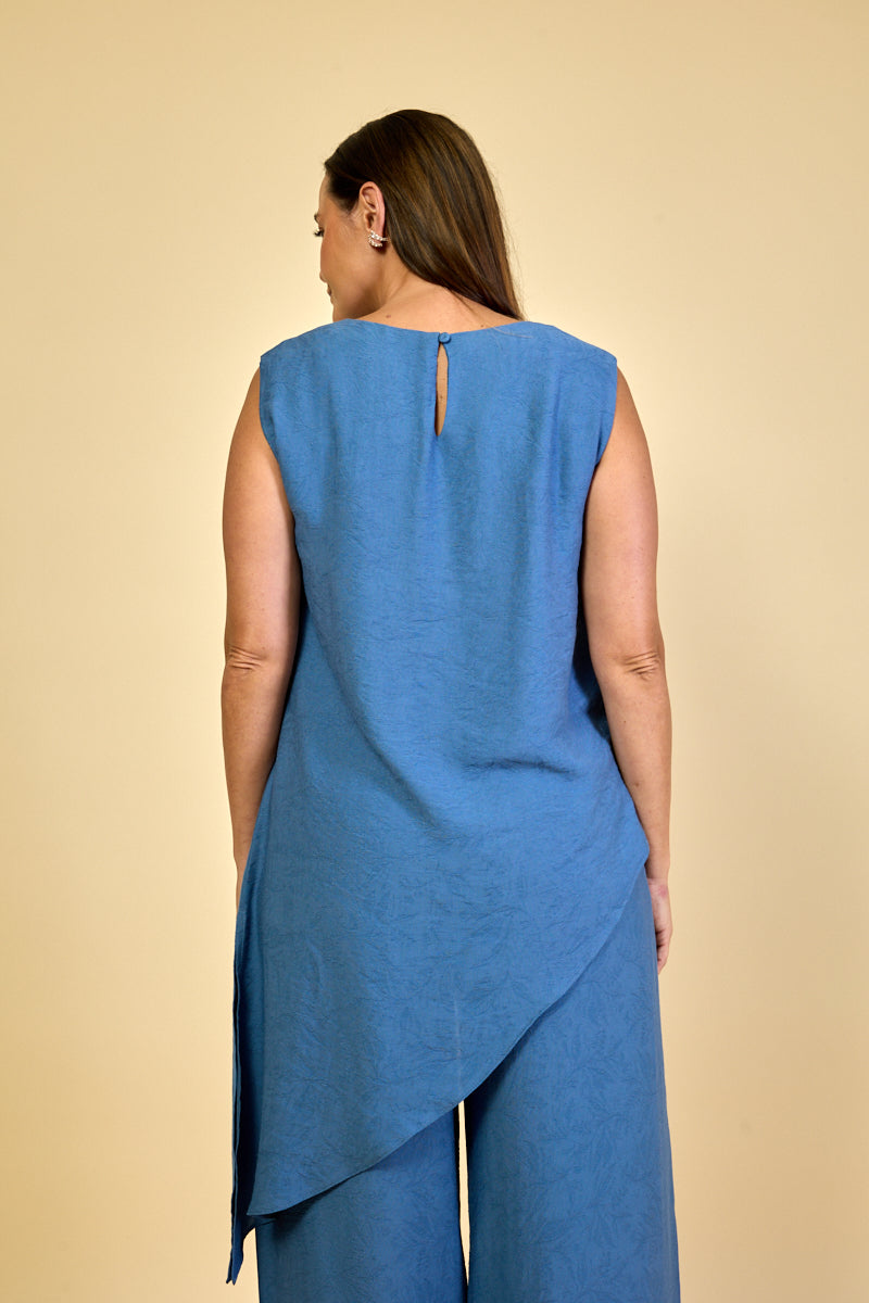 Regata Feminina Assimétrica em Jacquard Marine - Azul