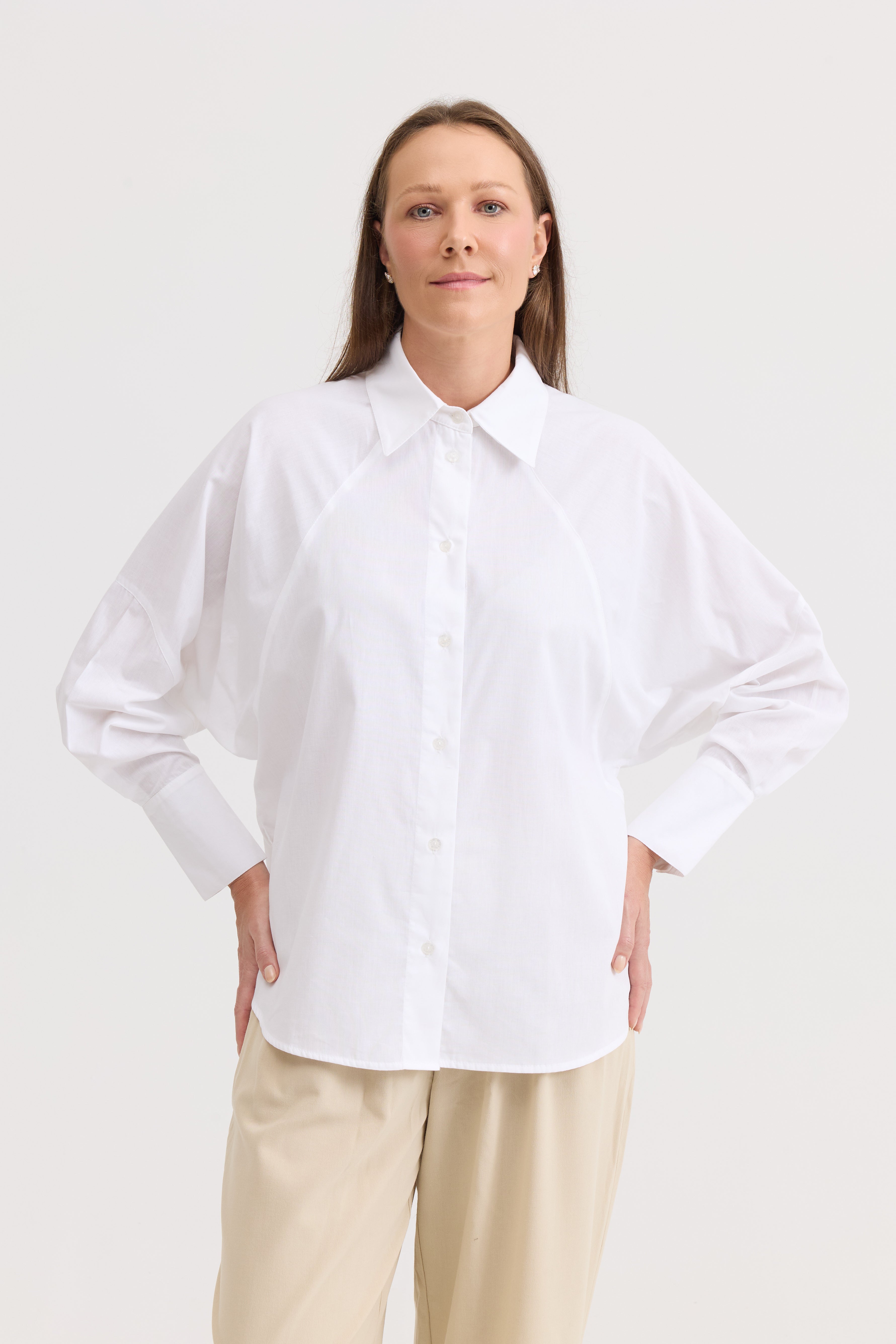 Camisa Social em Tricoline Branca Flora