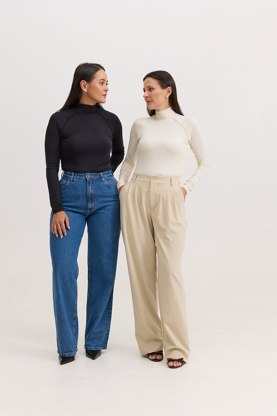 Blusa Manga Longa Gola Alta Malha Modal Melissa - Preta