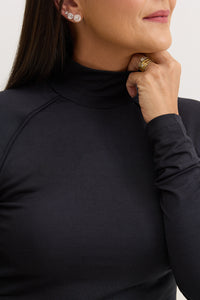 Blusa Manga Longa Gola Alta Malha Modal Melissa - Preta