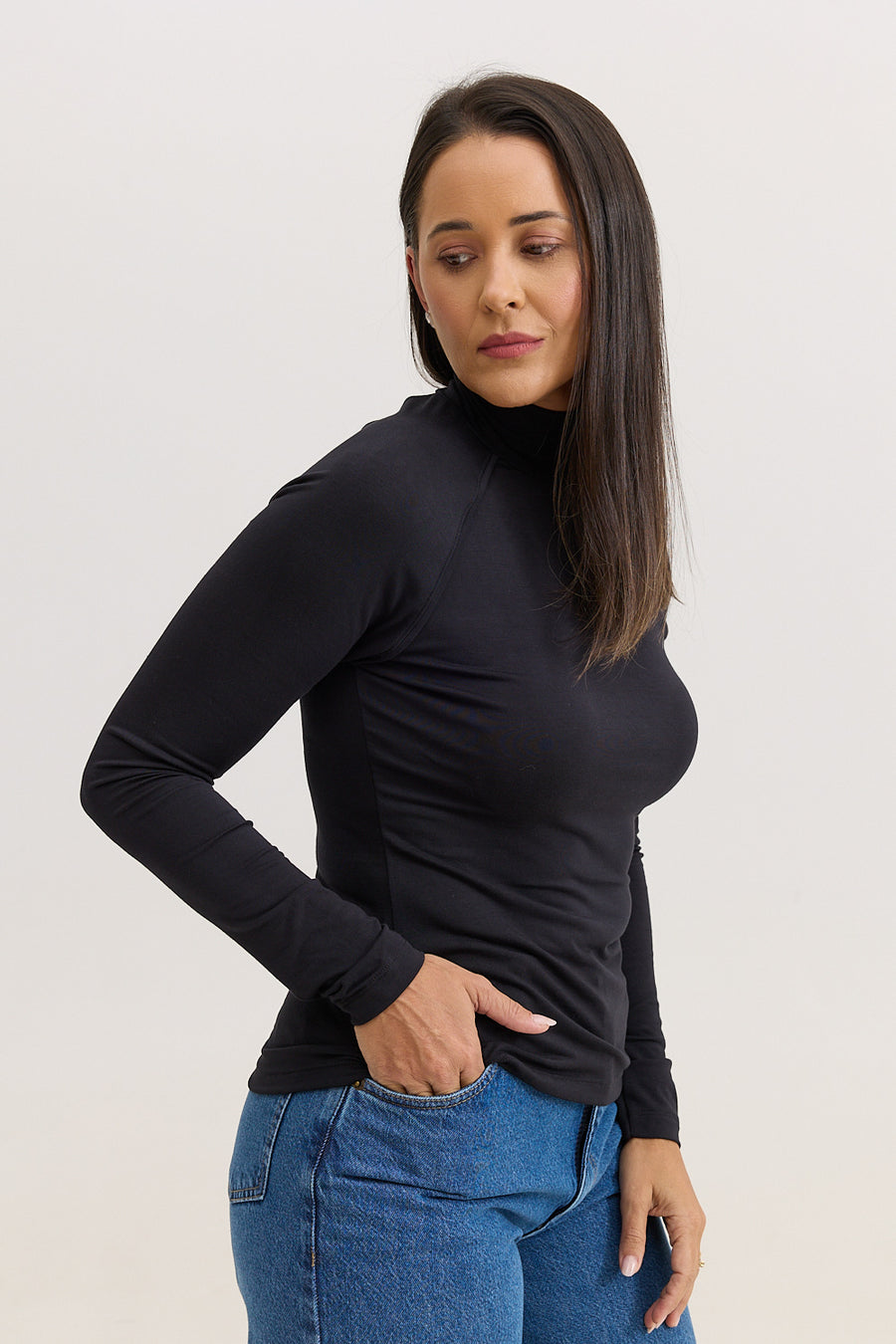 Blusa Manga Longa Gola Alta Malha Modal Melissa - Preta