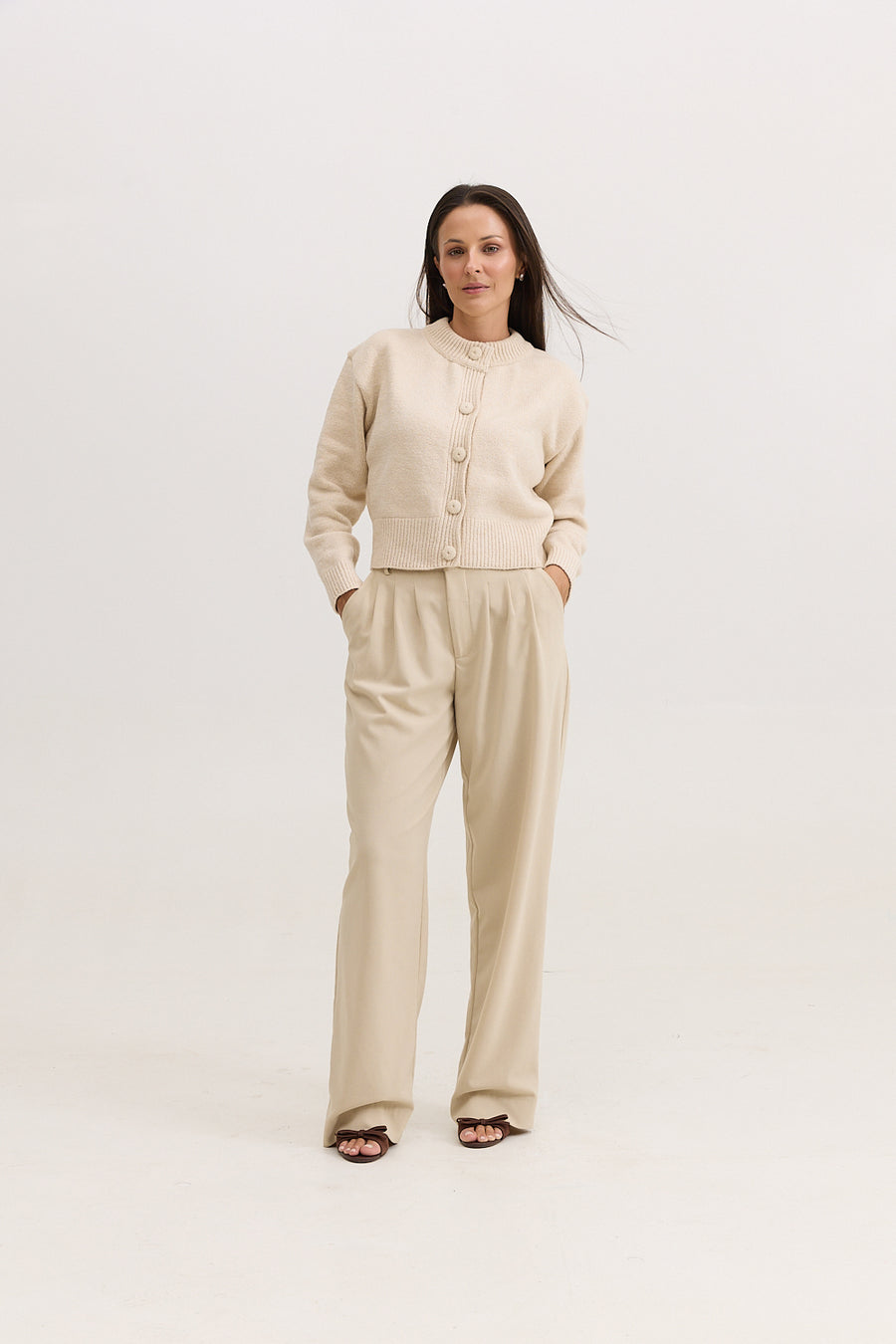 Casaco de Tricot com Botões Feminino Charlotte - Bege