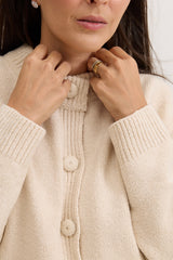Casaco de Tricot com Botões Feminino Charlotte - Bege