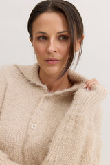 Casaco de Tricot Feminino Peluciado Scarlet - Bege