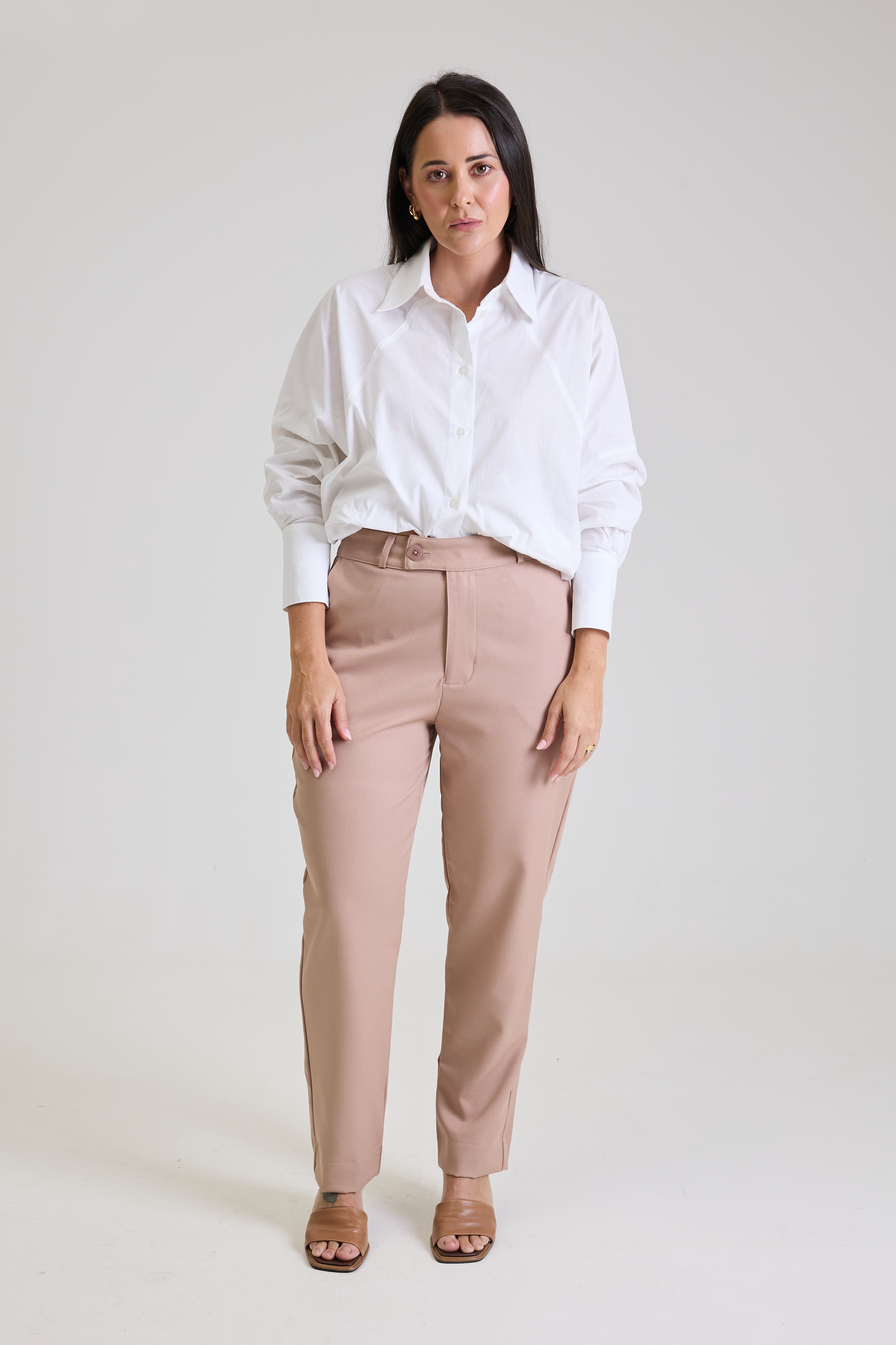 Calça Alfaiataria Feminina Bege Eliana