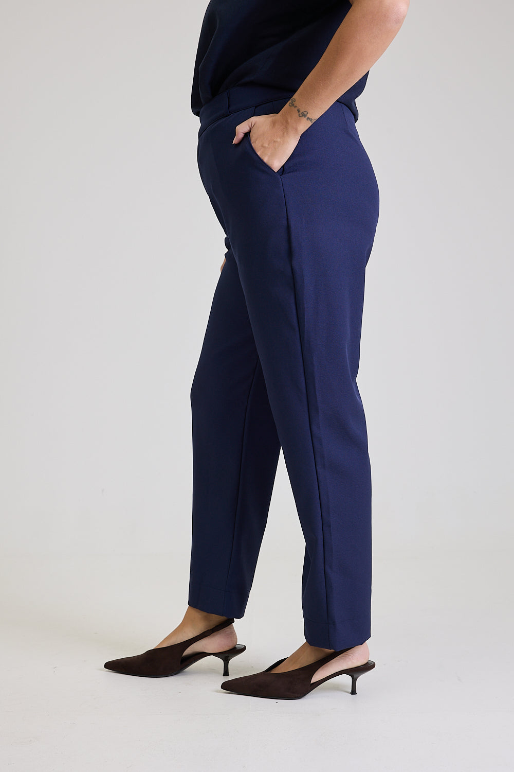 Calça Alfaiataria Feminina Marinho Eliana