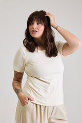 T-shirt Feminina Algodão com Elastano Nina - Bege Manteiga