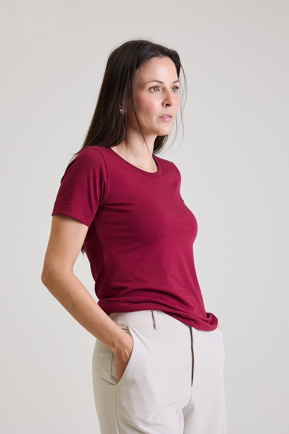 T-shirt Feminina Algodão com Elastano Nina - Vinho