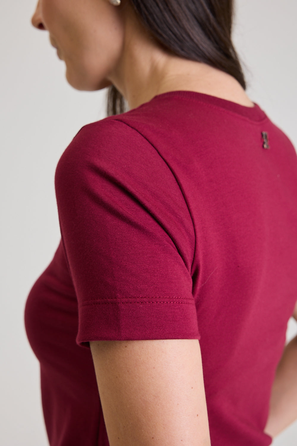 T-shirt Feminina Algodão com Elastano Nina - Vinho