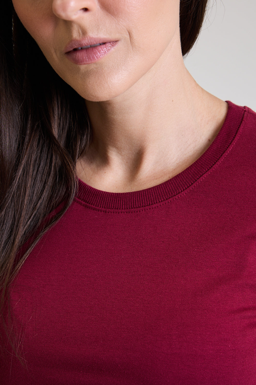 T-shirt Feminina Algodão com Elastano Nina - Vinho