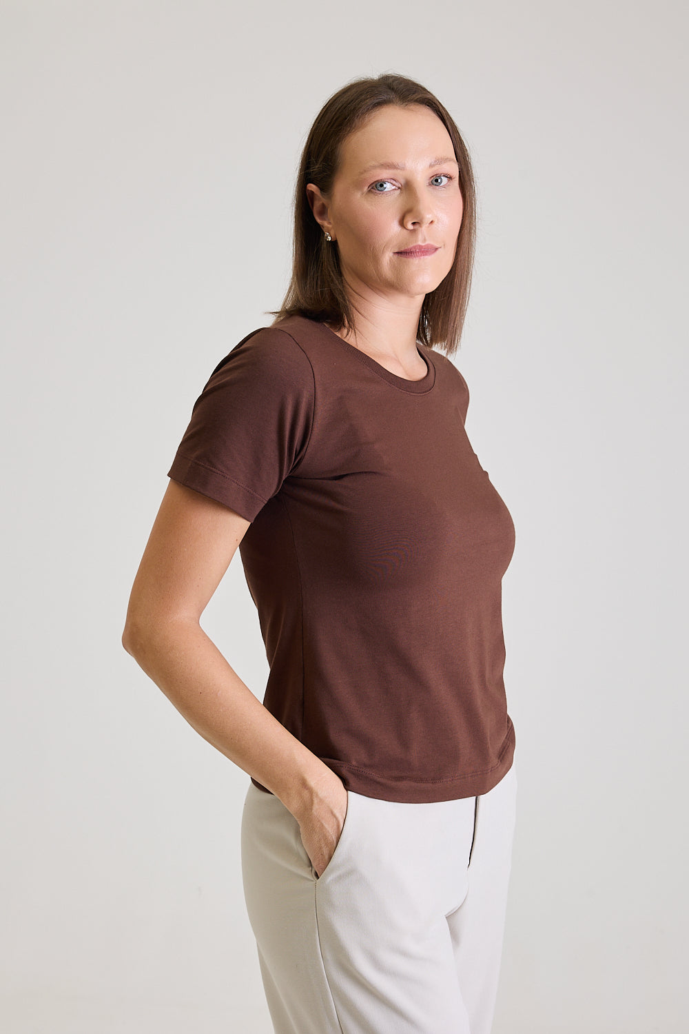 T-shirt Feminina Algodão com Elastano Nina - Marrom