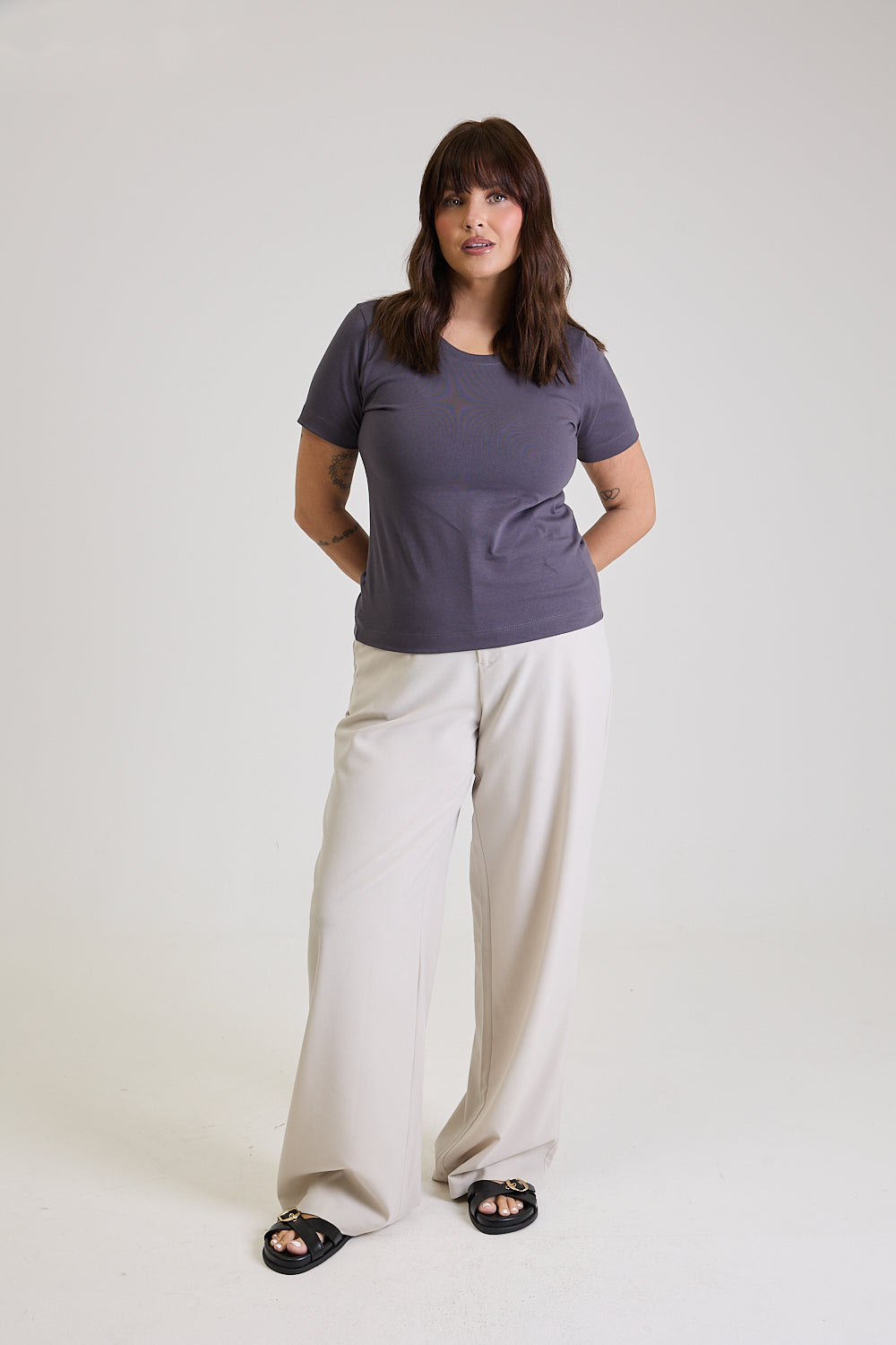 T-shirt Feminina Algodão com Elastano Nina - Cinza Escuro
