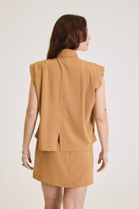 Camisa Sem Manga Feminina Com Pregas Louise - Caramelo