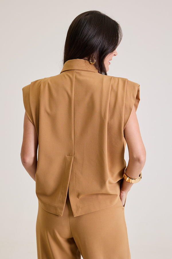 Camisa Sem Manga Feminina Com Pregas Louise - Caramelo