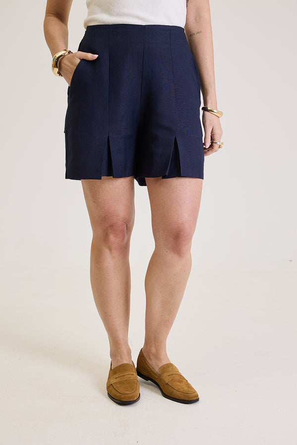 Shorts Feminino De Alfaiataria Em Linho Rosalie - Marinho