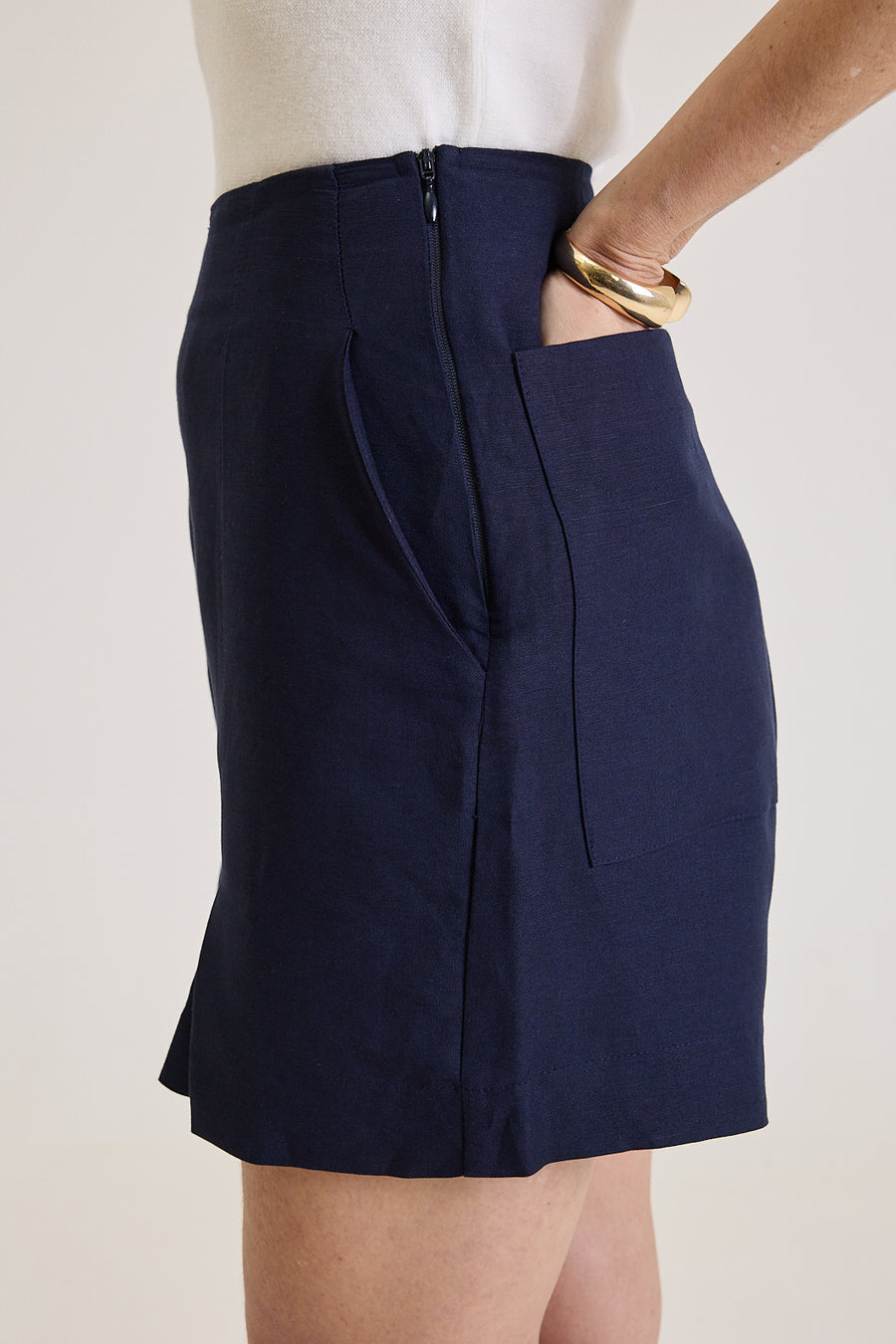 Shorts Feminino De Alfaiataria Em Linho Rosalie - Marinho