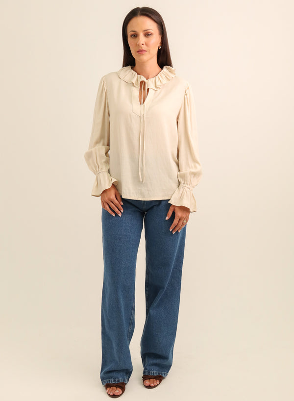 Camisa com Babados Manga Longa Betina - Bege