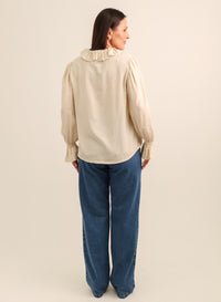 Camisa com Babados Manga Longa Betina - Bege