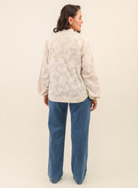 Camisa em Jacquard Listrado Manga Longa Dara - Bege