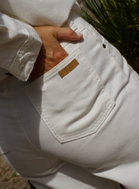 Calça Jeans Off White Reta Lily