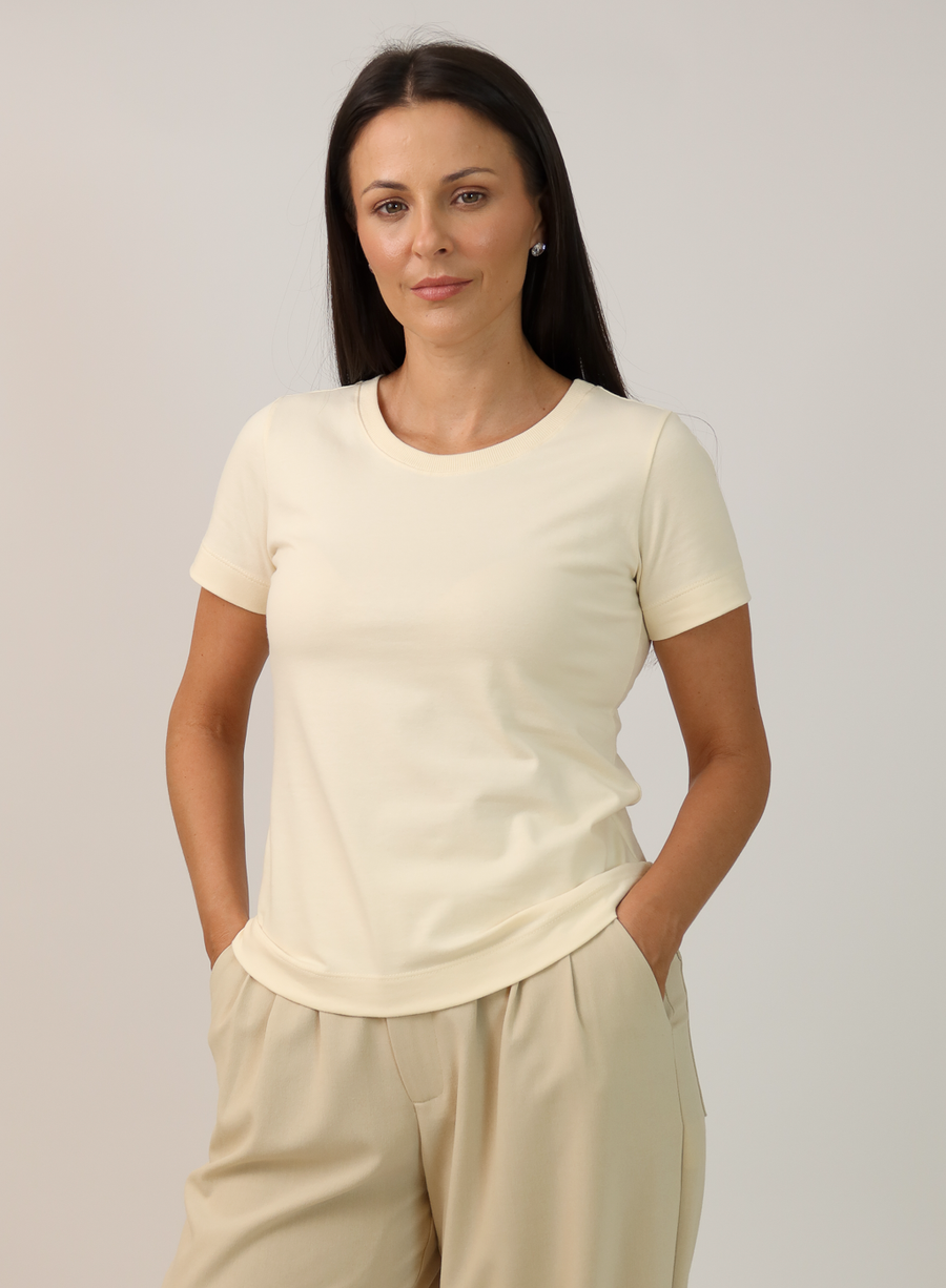 T-shirt Feminina Algodão com Elastano Nina - Bege Manteiga
